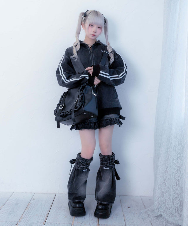 ブラック