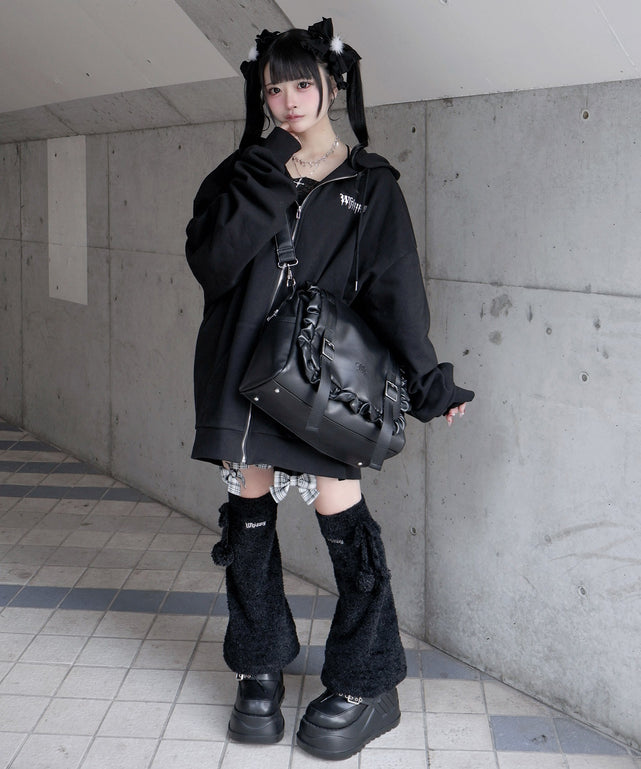 ブラック