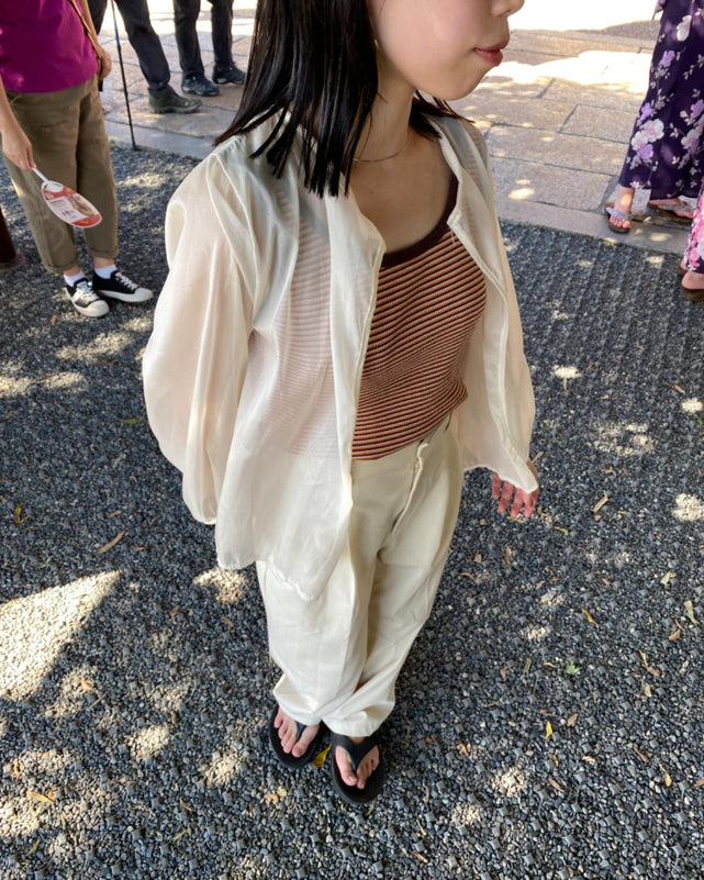 シアーノーカラーシャツ