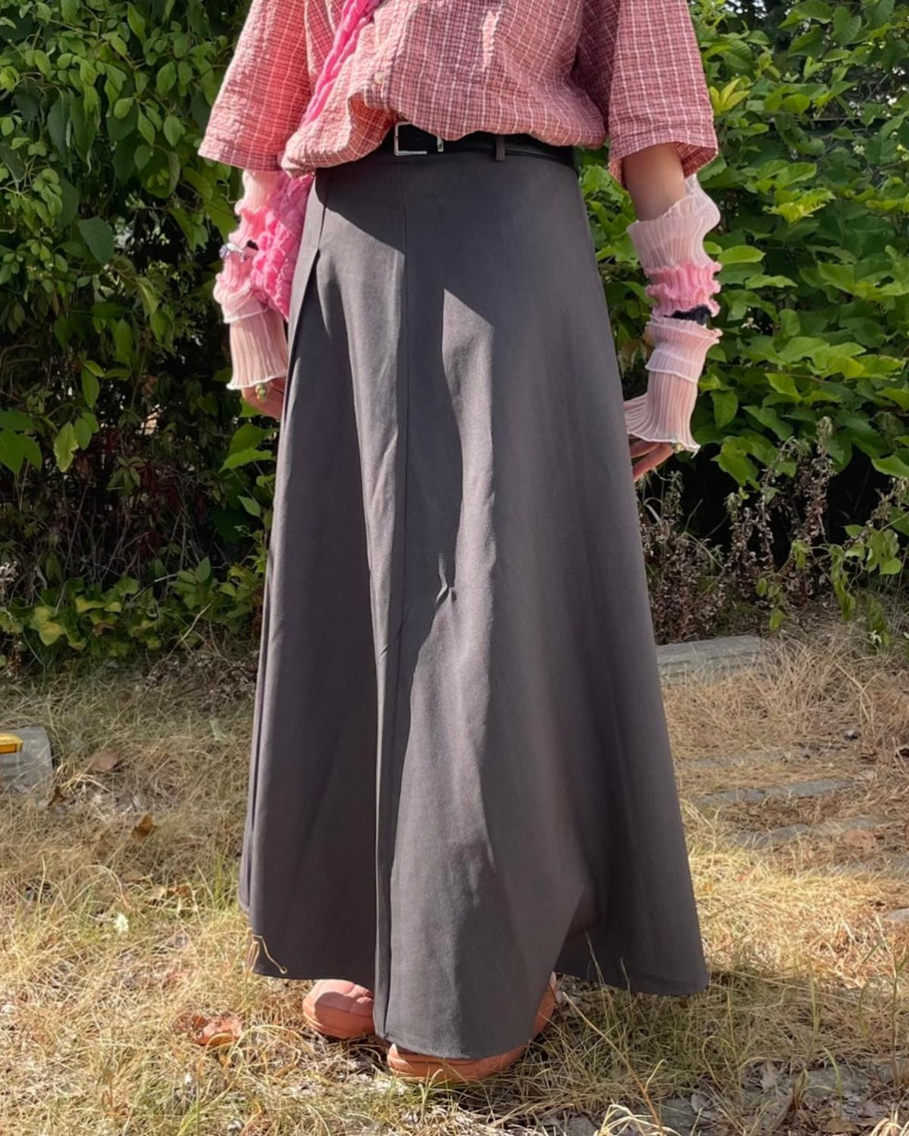プリーツロングスカート