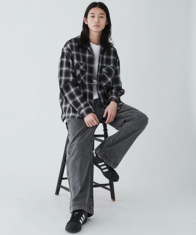 ブラックその他 モデル：181cm L着用