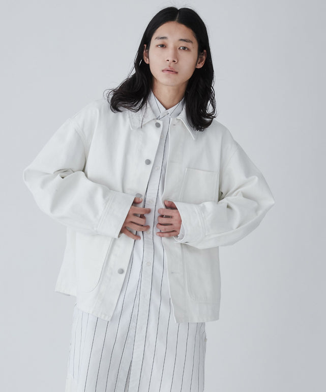 ホワイト モデル：181cm L着用