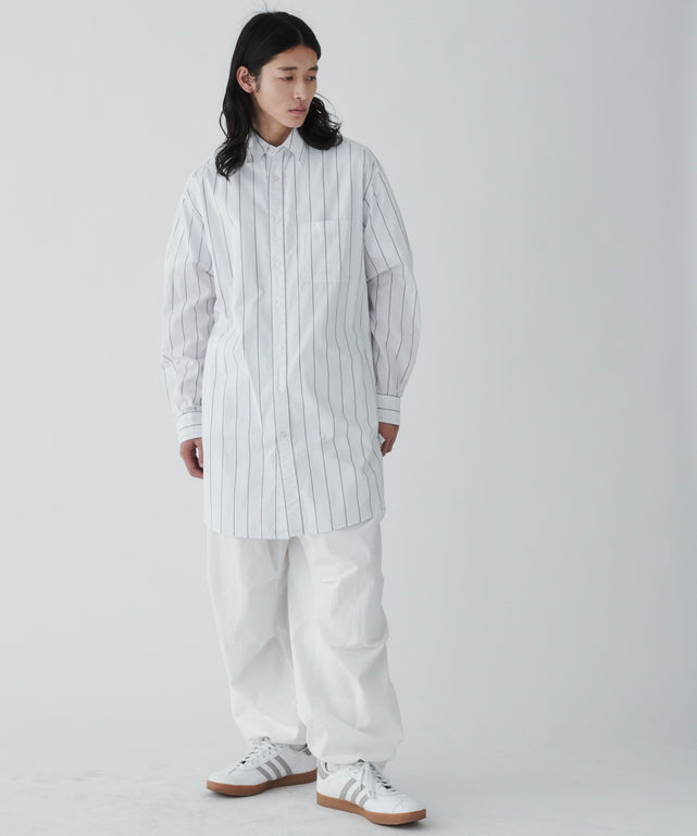 ホワイト系ストライプ モデル：181cm L着用