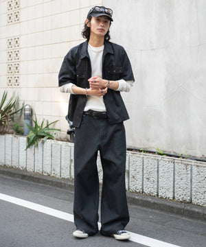 ブラック モデル：182cm L着用