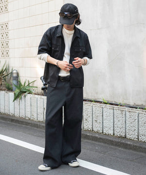 ブラック モデル：182cm L着用