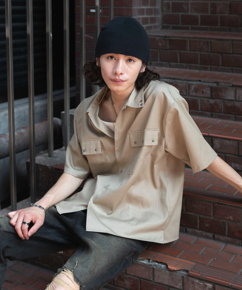 ベージュ モデル：182cm L着用