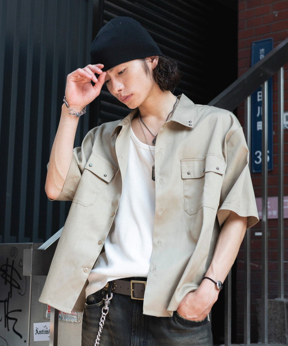 ベージュ モデル：182cm L着用