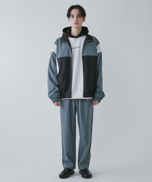 ブルー モデル：180cm L着用