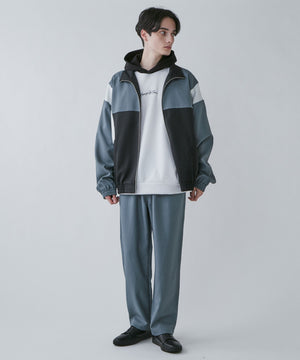 ブルー モデル：180cm L着用