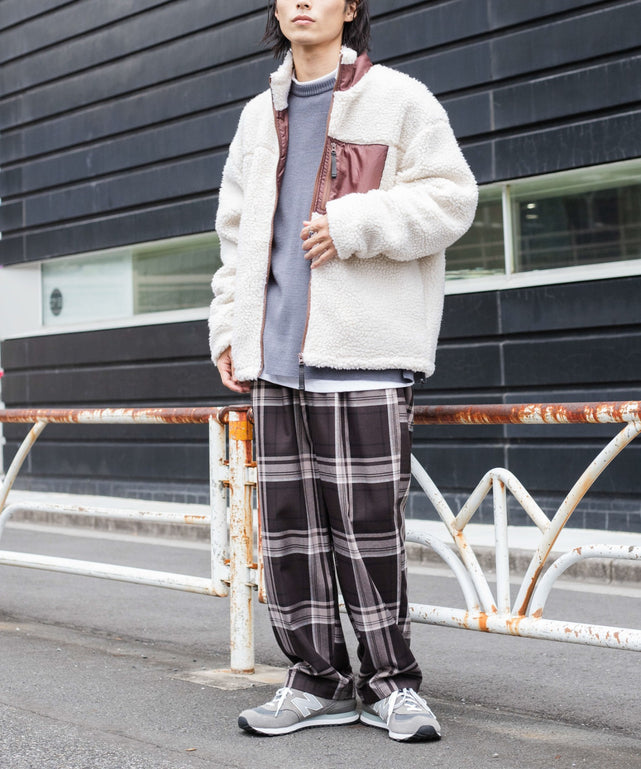 Lベージュ　モデル：171cm L着用