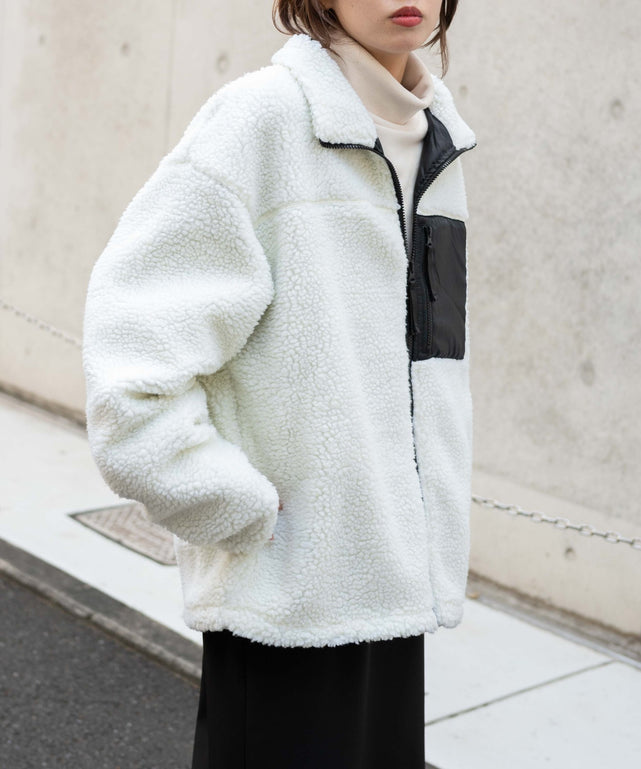 ホワイトその他　モデル：154cm L着用