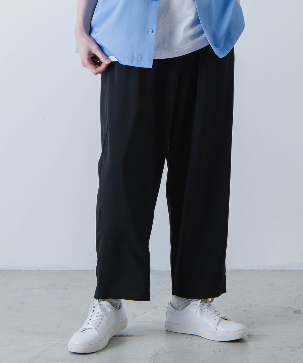 ブラック モデル：177cm L着用
