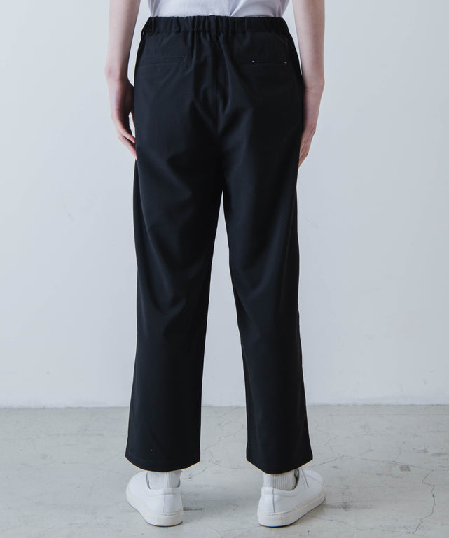 ブラック モデル：177cm L着用