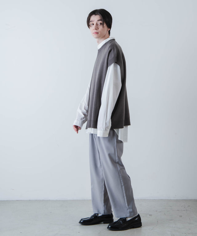 Lグレー モデル：177cm L着用