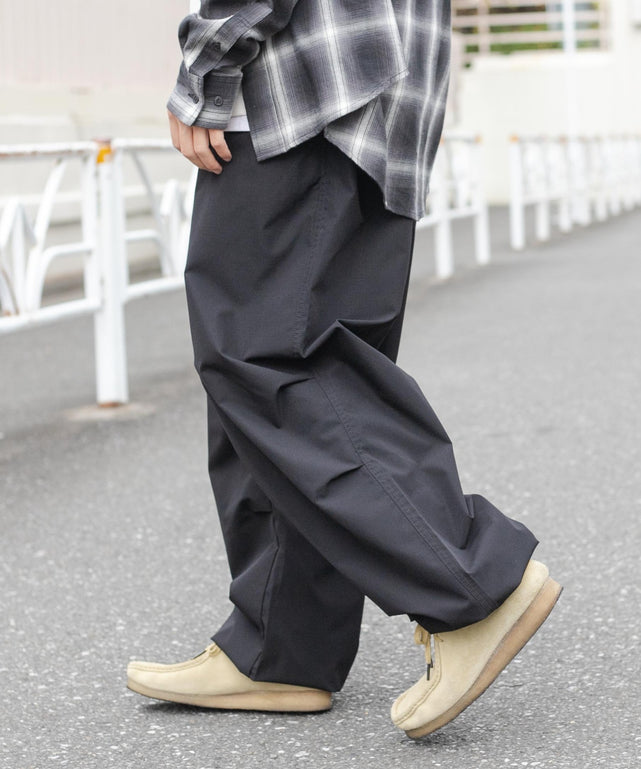 ブラック　モデル:175cm L着用