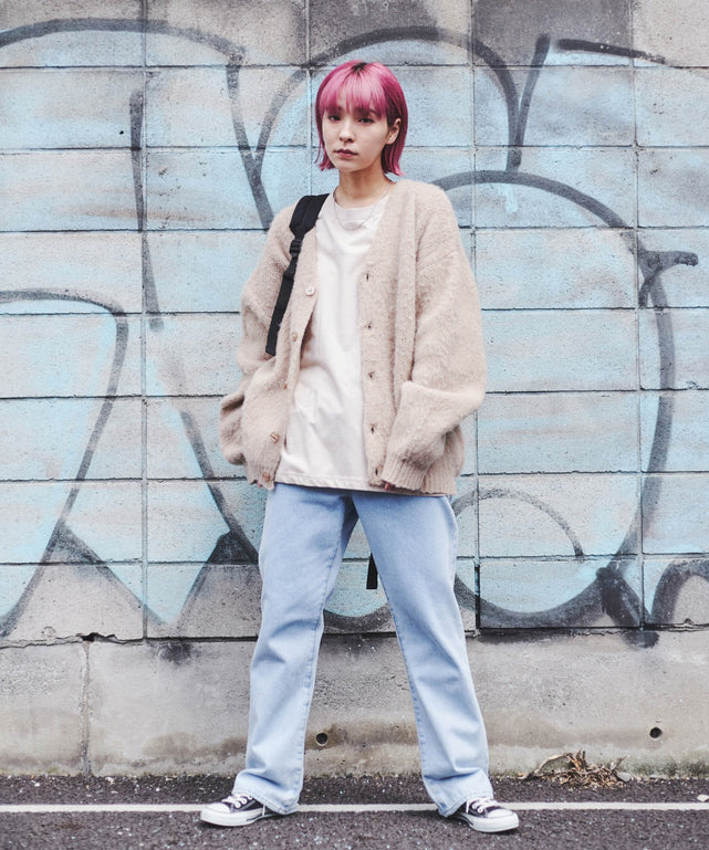 Lベージュ　モデル：170cm M着用