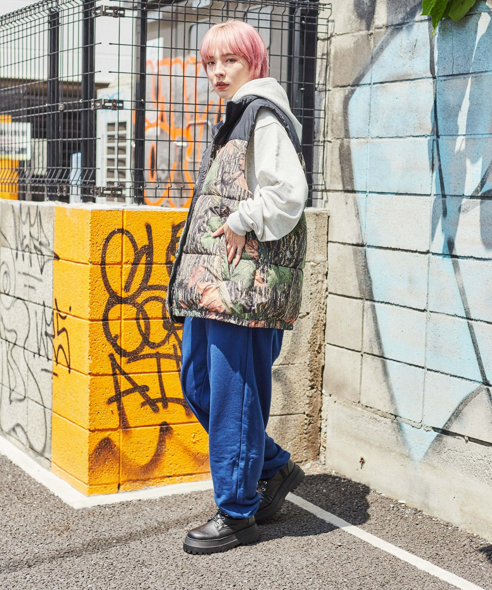 ネイビー　モデル：170cm M着用