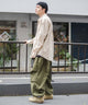 ベージュ　モデル：175cm 　L着用