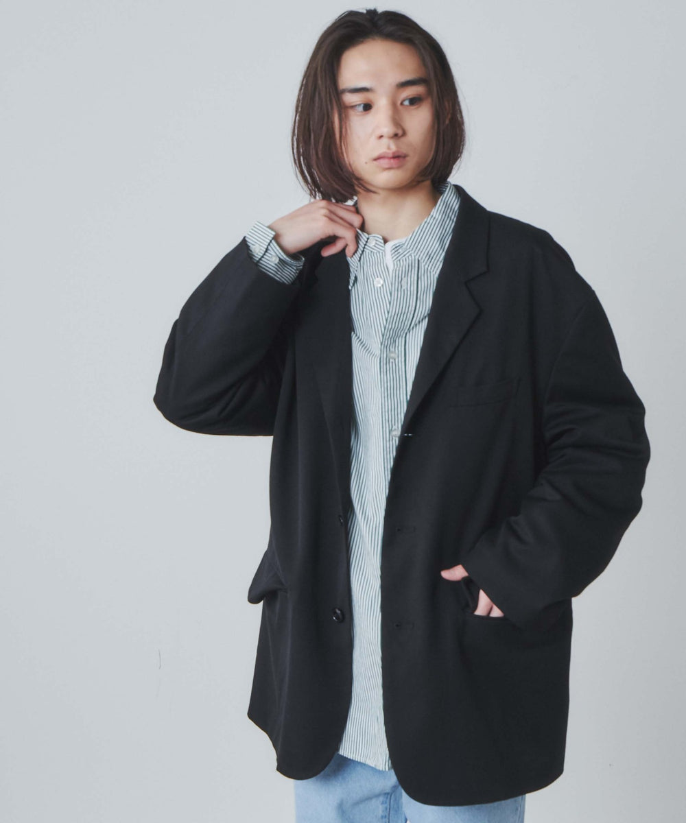 ブラック モデル：172cm L着用