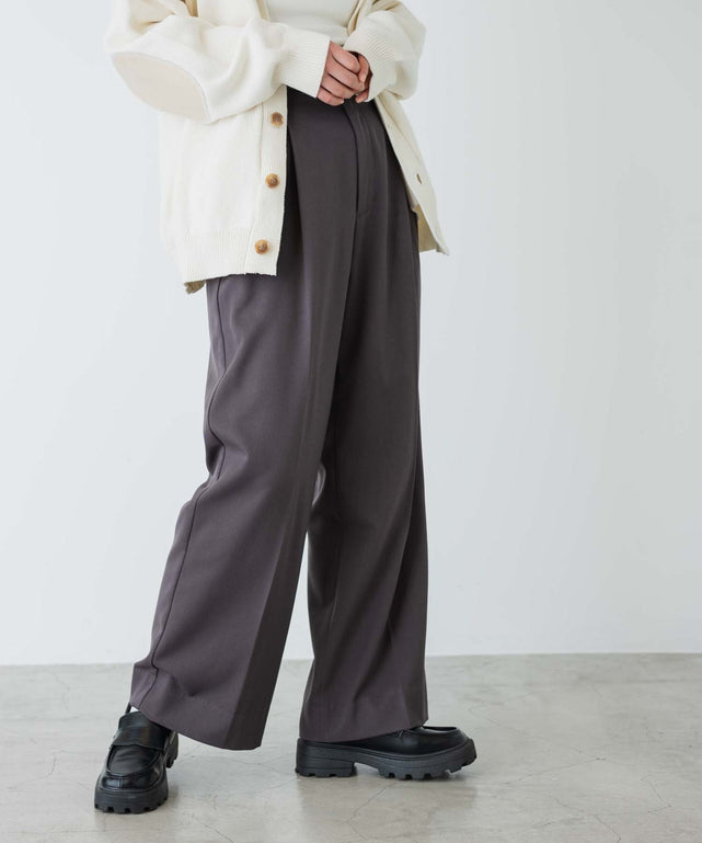 2タックトラウザー/ブラックその他 モデル：170cm M着用